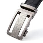 Wholesale Bonitogo Custom design MOQ 300 Business-style, light luxury, fashionable and simple alloy automatic buckle men's belt DC-8605 - Image 2