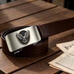 [Wholesale] Men’s Automatic Ratchet Belt – Heavy-Duty Eagle Emblem Buckle, Genuine Leather Style DC86125 - Image 4